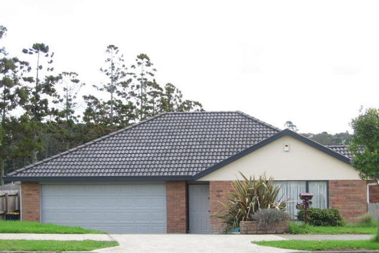 Photo of property in 36 Summerland Drive, Henderson, Auckland, 0612