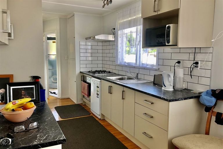 Photo of property in 11a Cambridge Street, Kamo, 0112