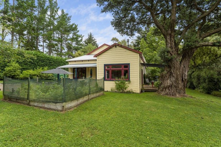 Photo of property in 374 Scotts Road, Linton, Palmerston North, 4472