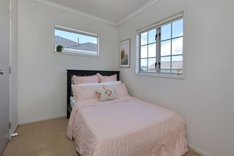 Photo of property in 36 Mulvaney Crescent, Henderson, Auckland, 0612