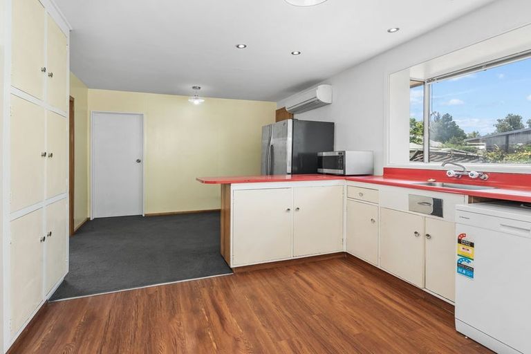 Photo of property in 21 Lochee Road, Upper Riccarton, Christchurch, 8041