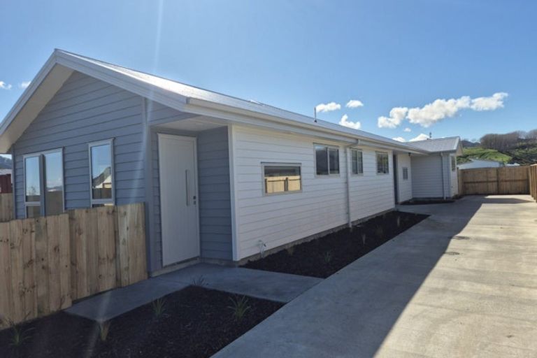 Photo of property in 25 Allan Avenue, Lytton West, 4071