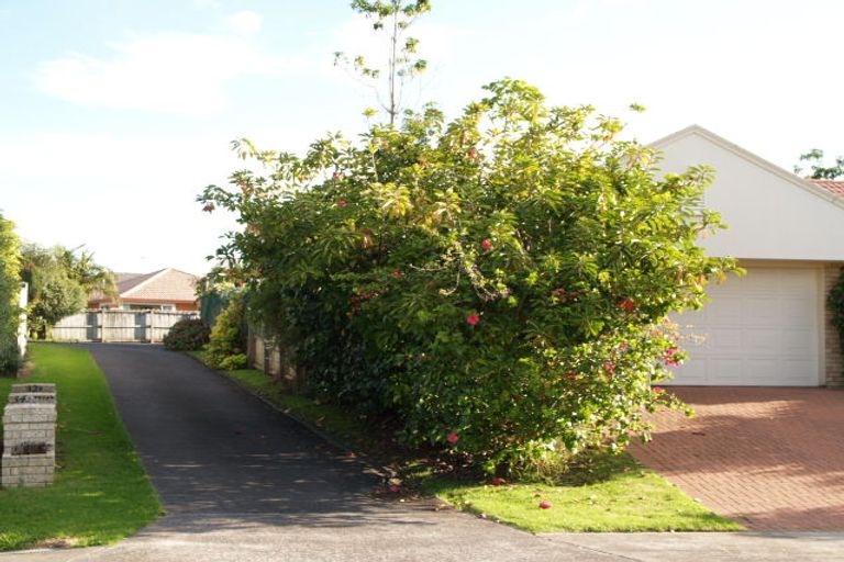 Photo of property in 32 Cantora Avenue, Northpark, Auckland, 2013