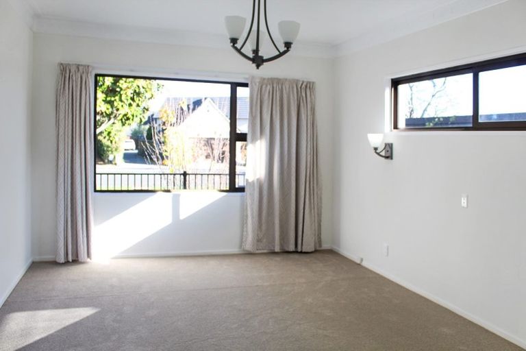 Photo of property in 33 Ihaka Street, Hokowhitu, Palmerston North, 4410