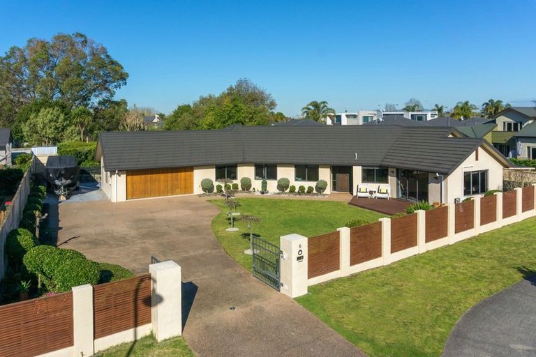 Photo of property in 6 Coleraine Drive, Rototuna, Hamilton, 3210