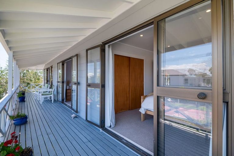 Photo of property in 136a Calliope Road, Stanley Point, Auckland, 0624