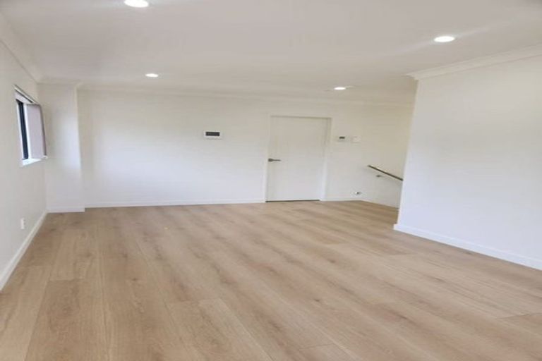 Photo of property in 20a Tawa Crescent, Manurewa, Auckland, 2102