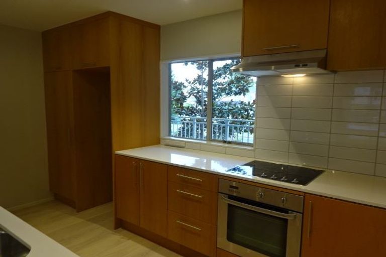 Photo of property in 210/252 Centreway Road, Orewa, 0931