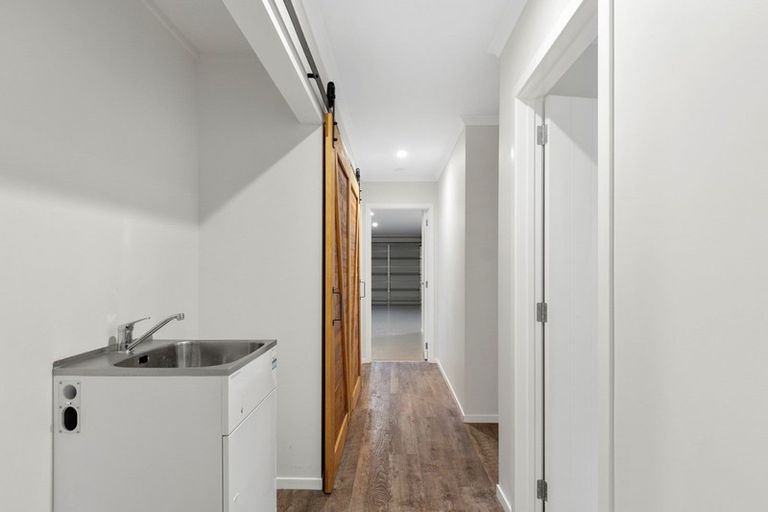 Photo of property in 1 Saddlers Way, Papamoa, 3118