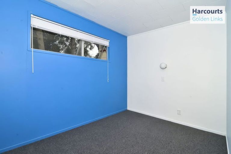 Photo of property in 3 Ballial Place, West Harbour, Auckland, 0618