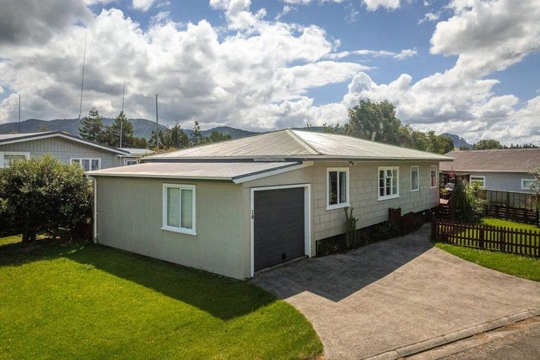 Photo of property in 18 Church Street, Katikati, 3129