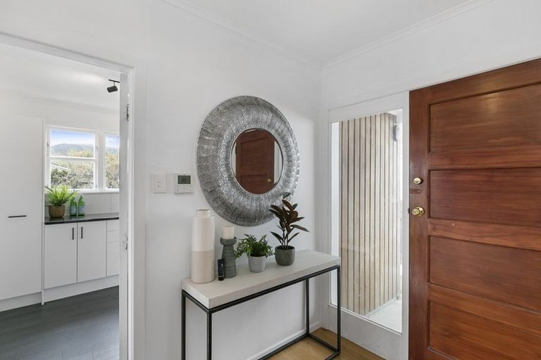 Photo of property in 54 Kandy Crescent, Ngaio, Wellington, 6035