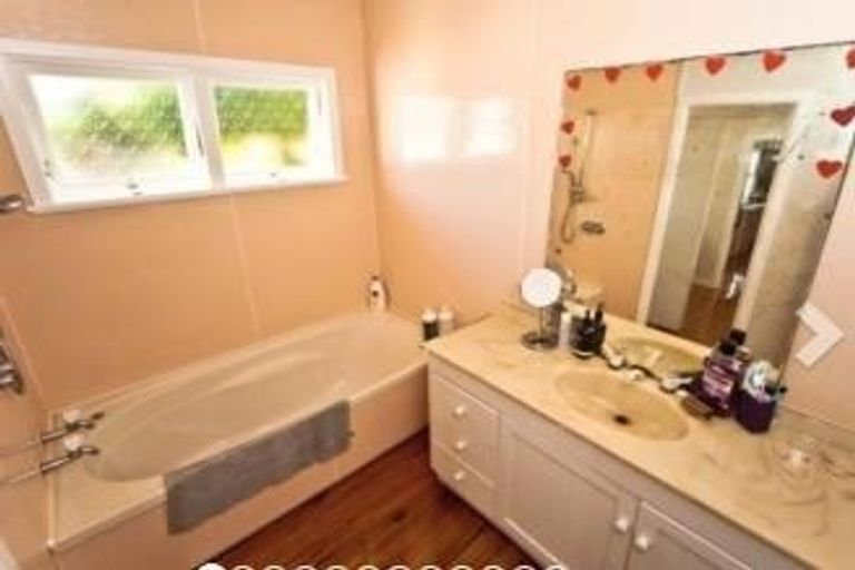 Photo of property in 4 Korau Road, Tikipunga, Whangarei, 0112