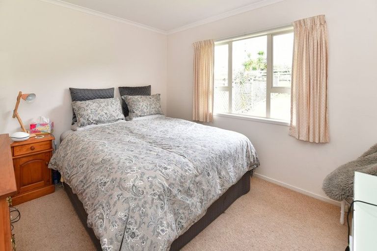 Photo of property in 12 Wyn Close, Kaukapakapa, 0871