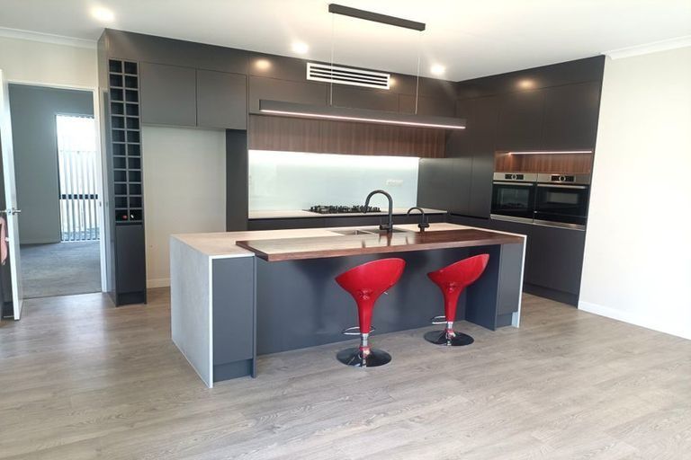 Photo of property in 58 Mettam Drive, Swanson, Auckland, 0614