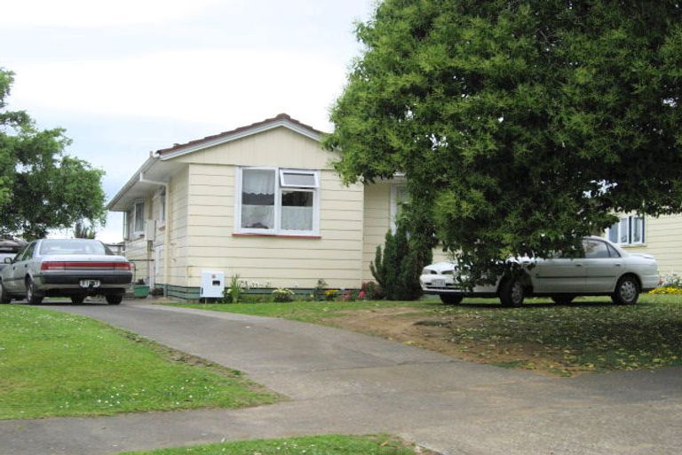 Photo of property in 23 Vickers Crescent, Mangere, Auckland, 2022