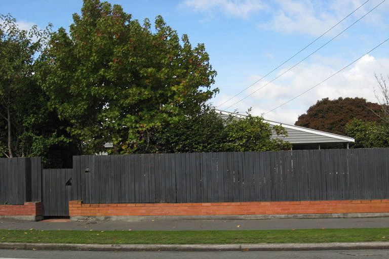 Photo of property in 10 Greers Road, Ilam, Christchurch, 8041