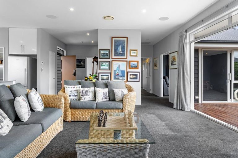 Photo of property in 8 Beech Drive, Rangiora, 7400