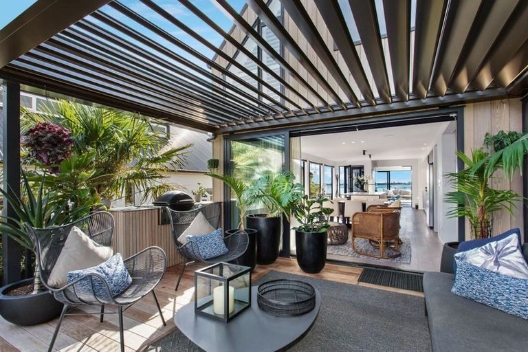 Photo of property in 27 Beachville Road, Redcliffs, Christchurch, 8081