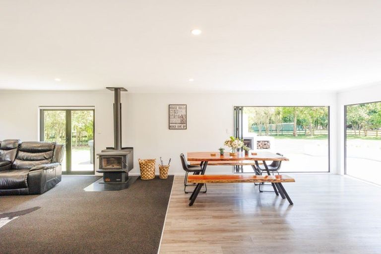 Photo of property in 1999 Longburn Rongotea Road, Longburn, Palmerston North, 4475