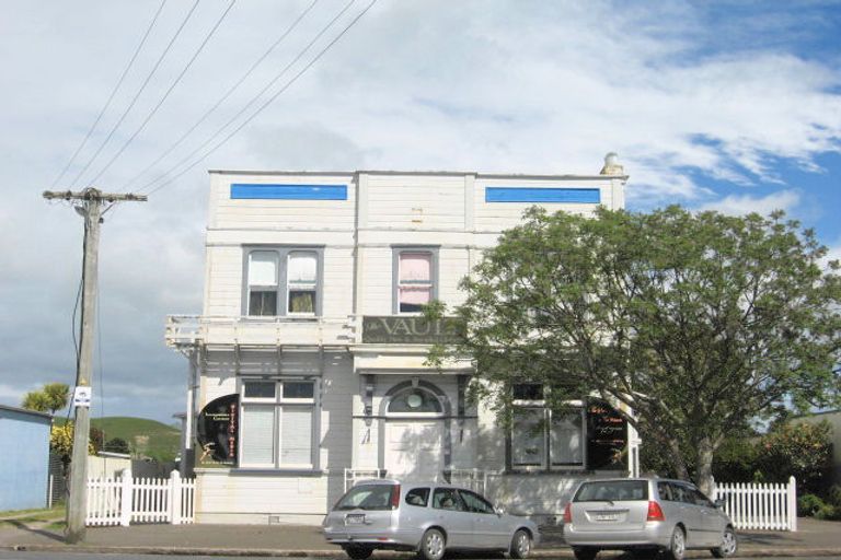 Photo of property in 43 Cook Street, Tolaga Bay, 4077