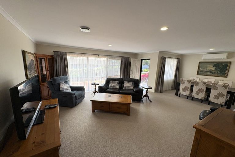 Photo of property in 14 Roderick Place, Onerahi, Whangarei, 0110