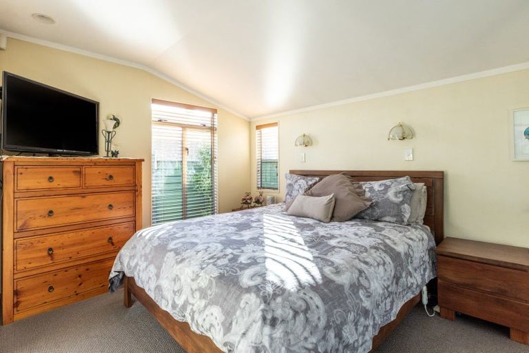 Photo of property in 79 Upham Crescent, Taradale, Napier, 4112