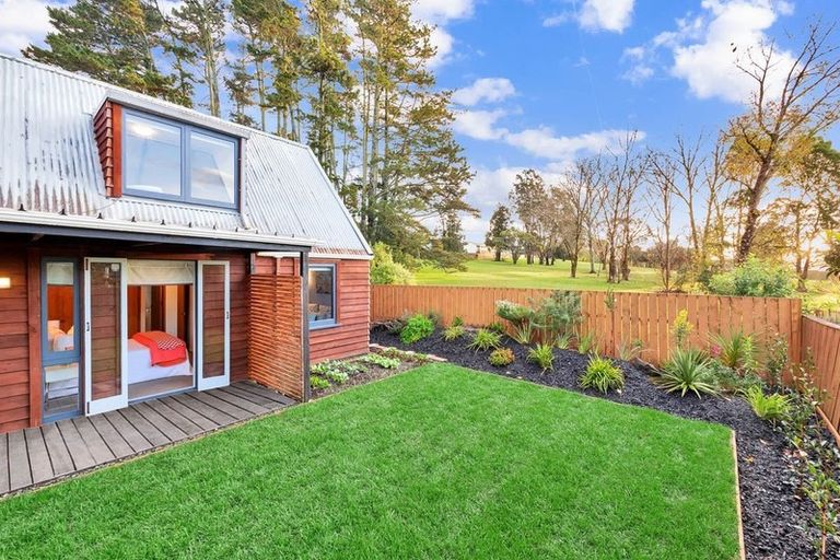 Photo of property in 2/5 Putney Place, Ranui, Auckland, 0612