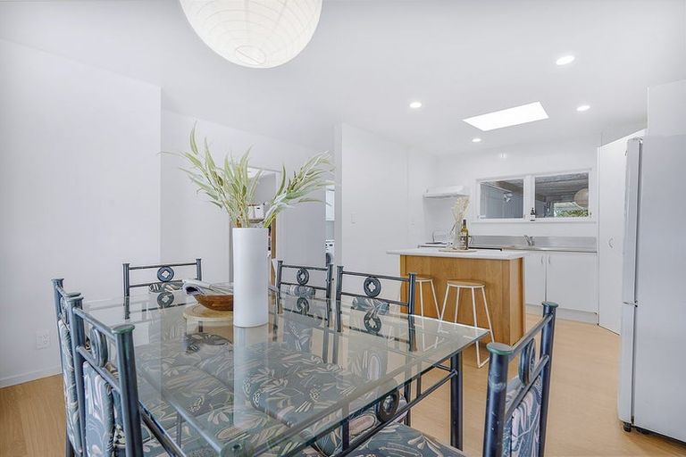 Photo of property in 13 Knightsbridge Place, Dinsdale, Hamilton, 3204