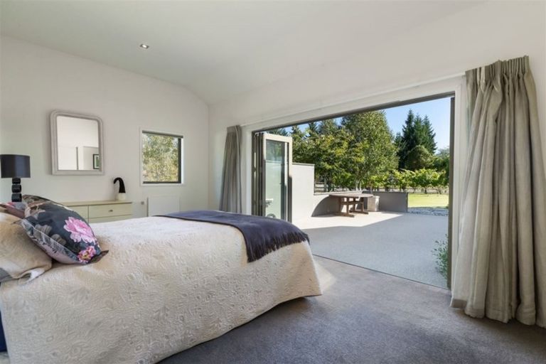 Photo of property in 18 Clan Mac Road, Albert Town, Wanaka, 9382