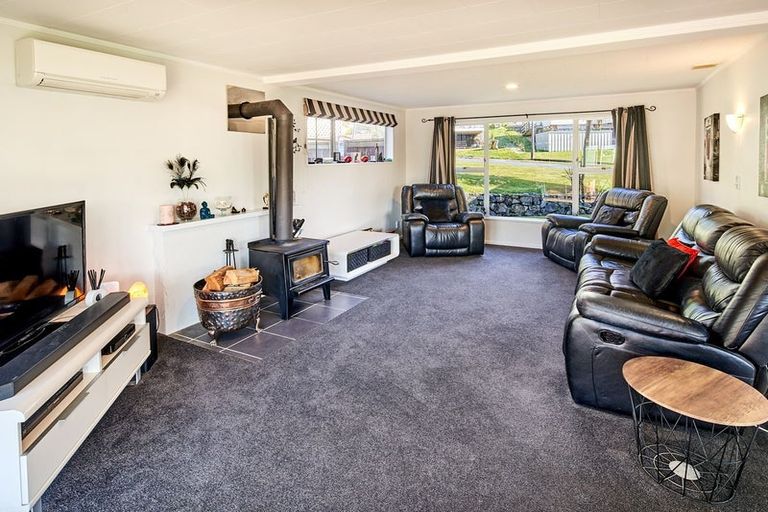 Photo of property in 9 Cannon Lane, Whitby, Porirua, 5024