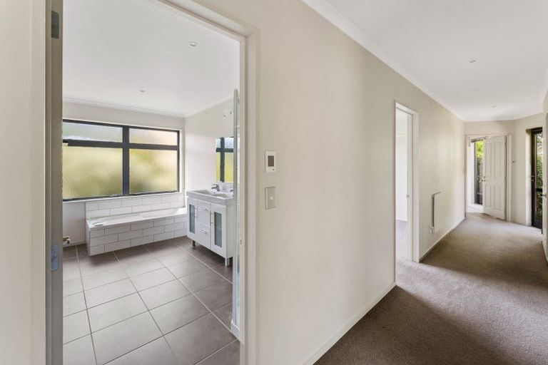 Photo of property in 5 Beach Place, Havelock, 7100