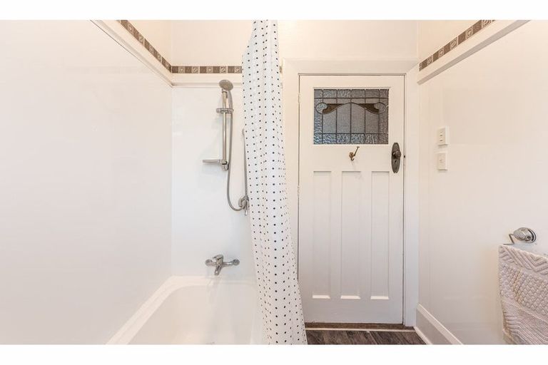 Photo of property in 37 Hendon Street, Edgeware, Christchurch, 8013