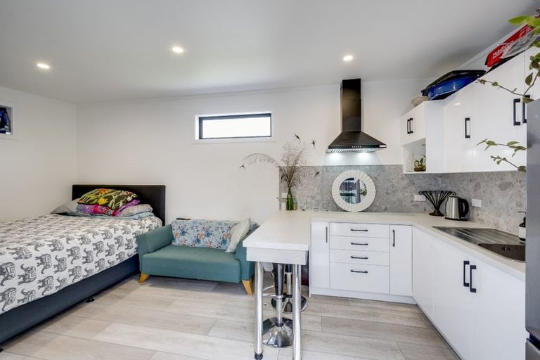 Photo of property in 1/404 Gloucester Street, Taradale, Napier, 4112