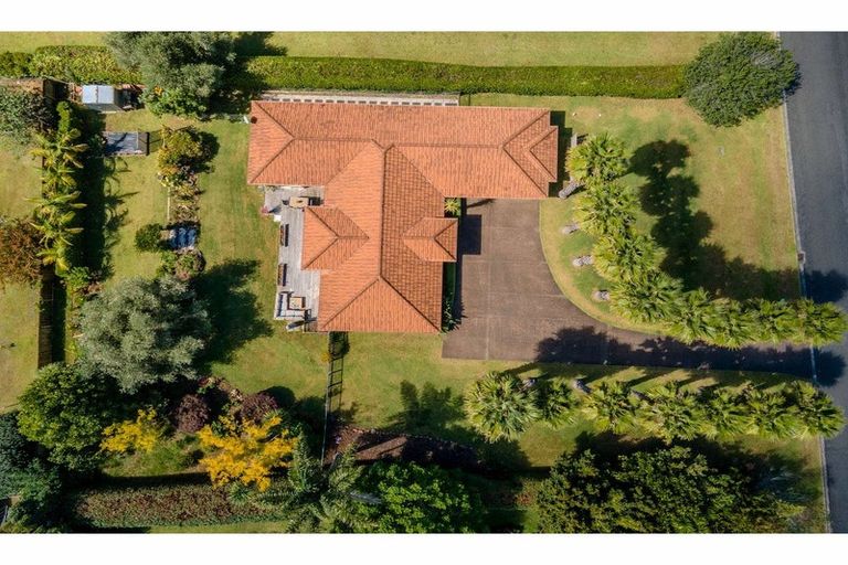 Photo of property in 28 Edkins Road, Kerikeri, 0230