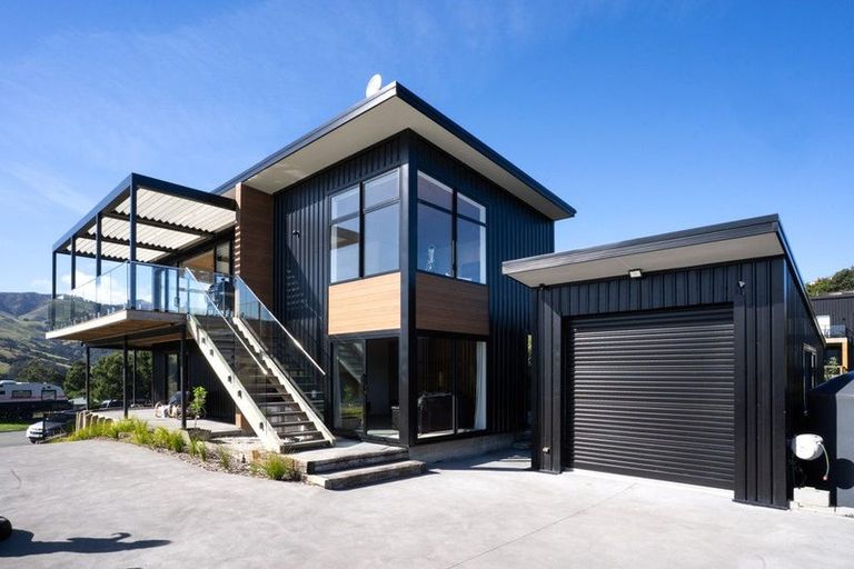 Photo of property in 21 Totara Drive, Duvauchelle, 7581