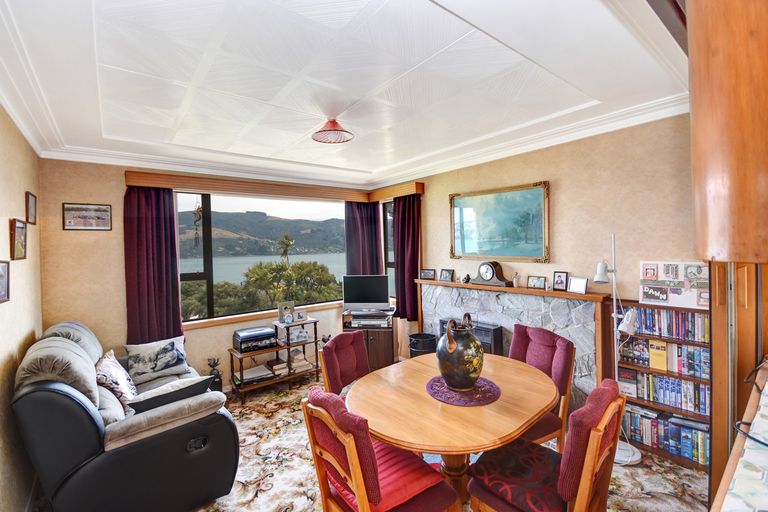 Photo of property in 30 Bayne Terrace, Macandrew Bay, Dunedin, 9014