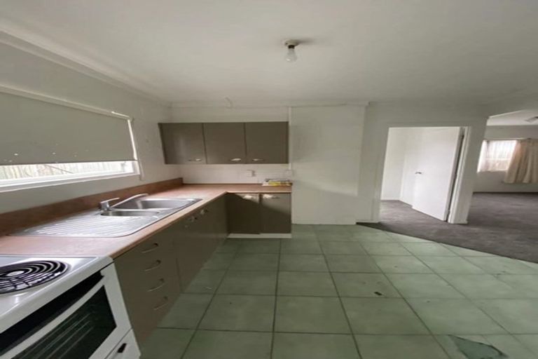 Photo of property in 52 Cramond Drive, Mangere East, Auckland, 2024