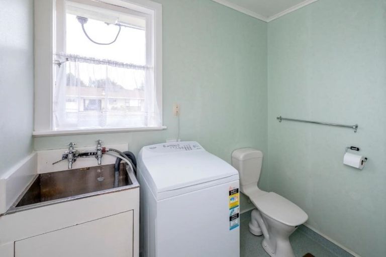 Photo of property in 145 Winchester Street, Levin, 5510