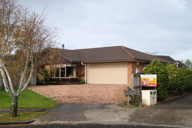 Photo of property in 12 Valnera Close, Northpark, Auckland, 2013