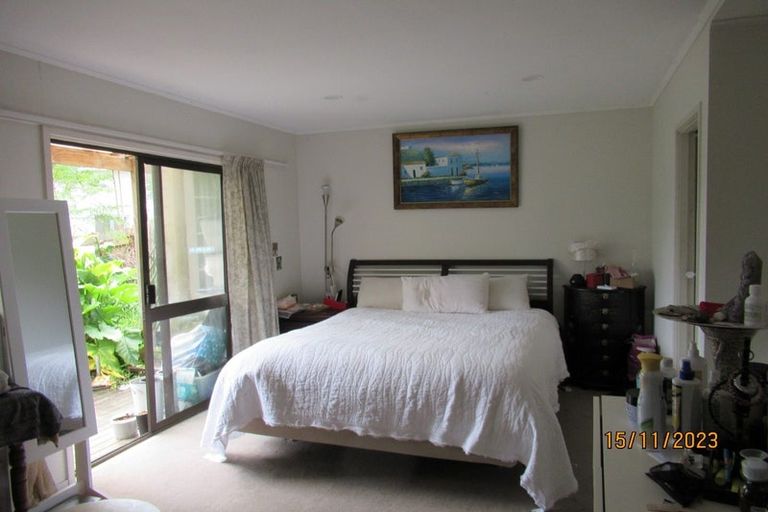 Photo of property in 656b Beach Road, Browns Bay, Auckland, 0630