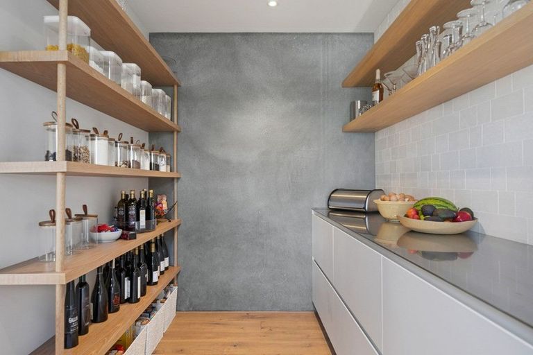 Photo of property in 98 Muricata Avenue, Mount Maunganui, 3116