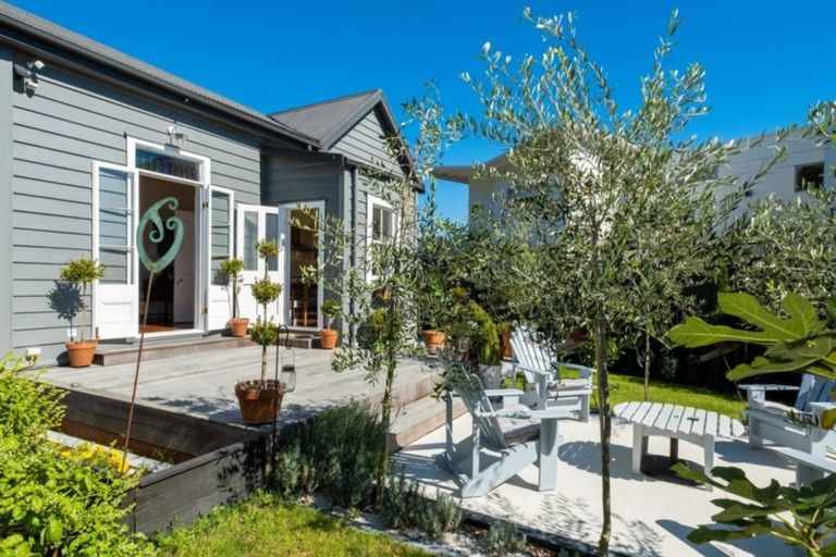 Photo of property in 15 Battery Road, Ahuriri, Napier, 4110