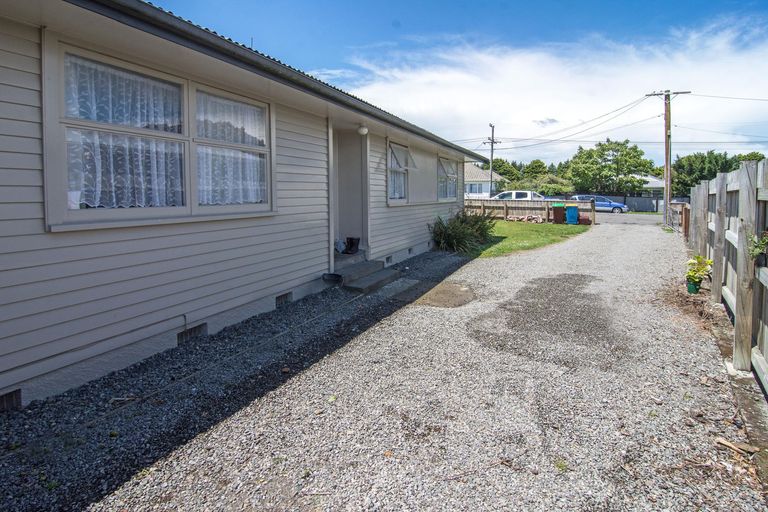 Photo of property in 65 River Road, Masterton, 5810
