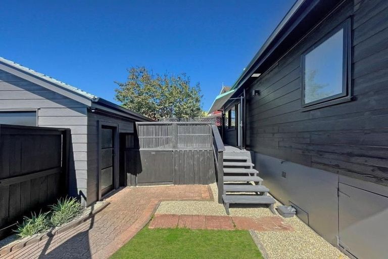 Photo of property in 51 Poaka Avenue, Dinsdale, Hamilton, 3204