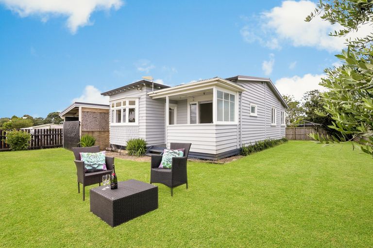 Photo of property in 38a Mclarin Road, Glenbrook, Waiuku, 2681
