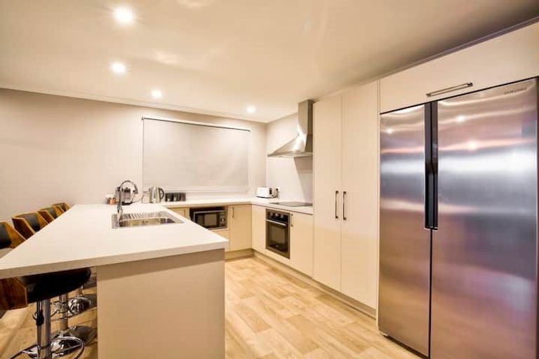 Photo of property in 28 Lawson Burrows Crescent, Te Anau, 9600