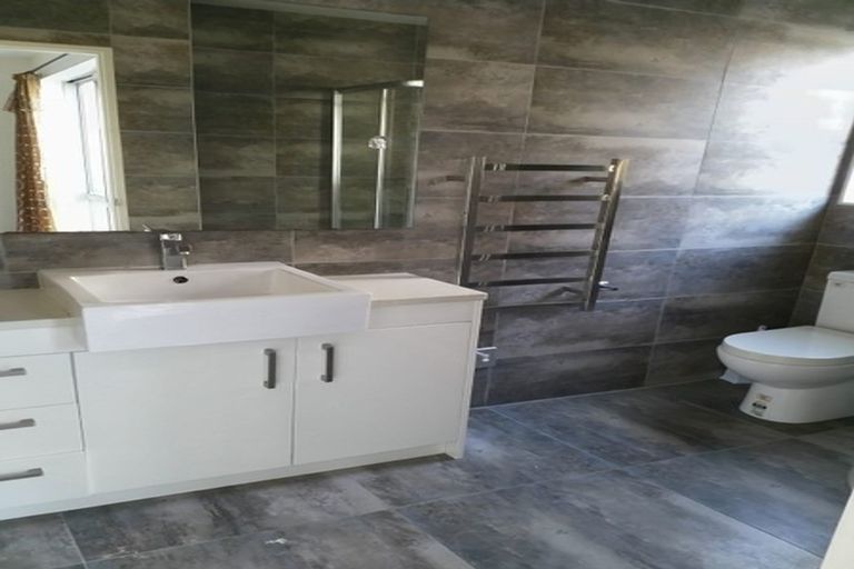 Photo of property in 45 Dawood Place, The Gardens, Auckland, 2105