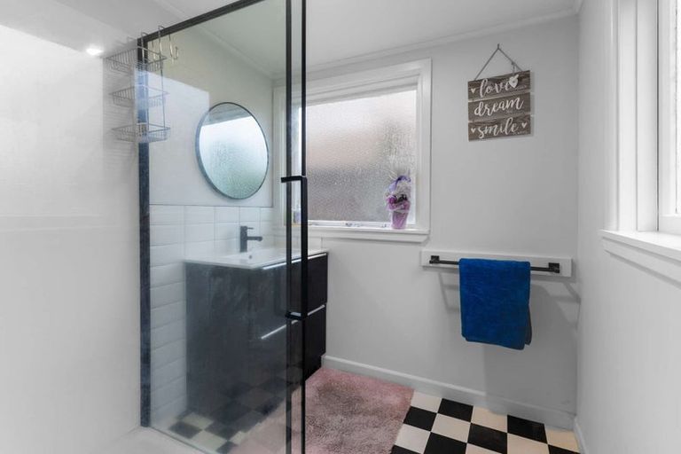 Photo of property in 129 Kainga Road, Kainga, Christchurch, 8083