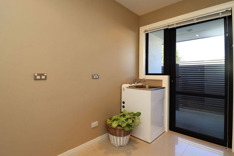 Photo of property in 2 Mcmullan Place, Oamaru North, Oamaru, 9400